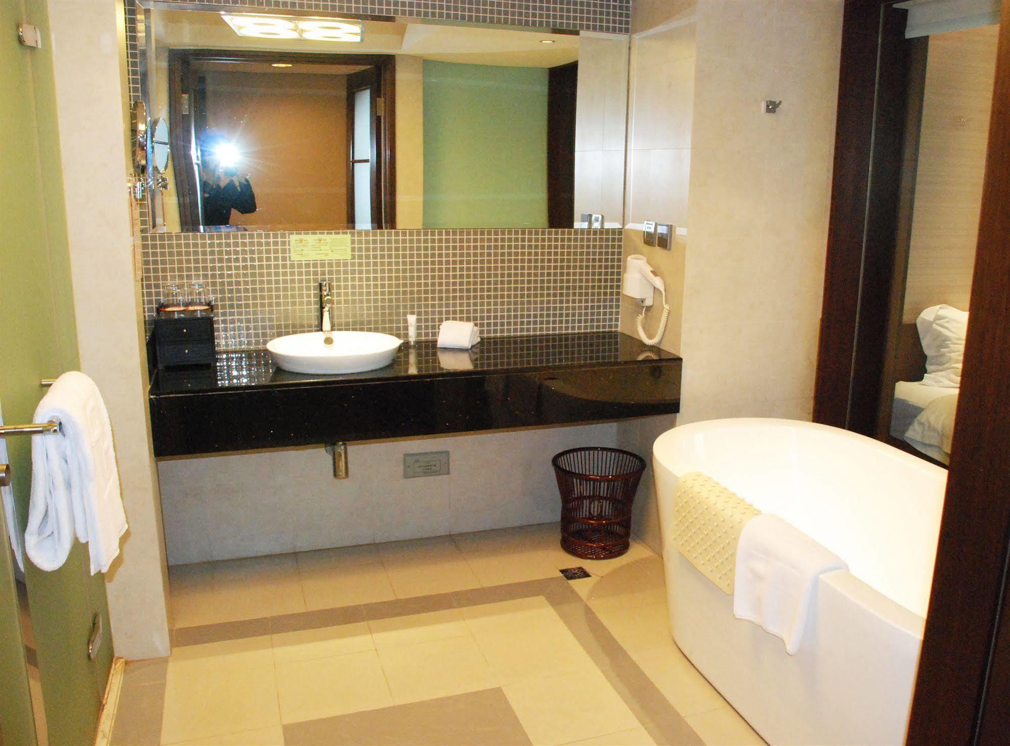 Shanghai Forte Hotel ภายนอก รูปภาพ